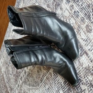 Bandolino Black Booties